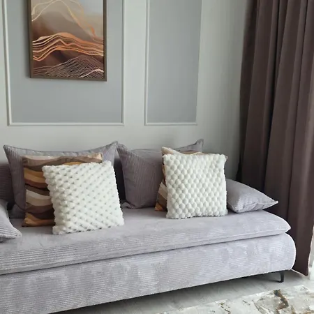 Elite 7 Jezyce- Baranczaka 7 Poznań