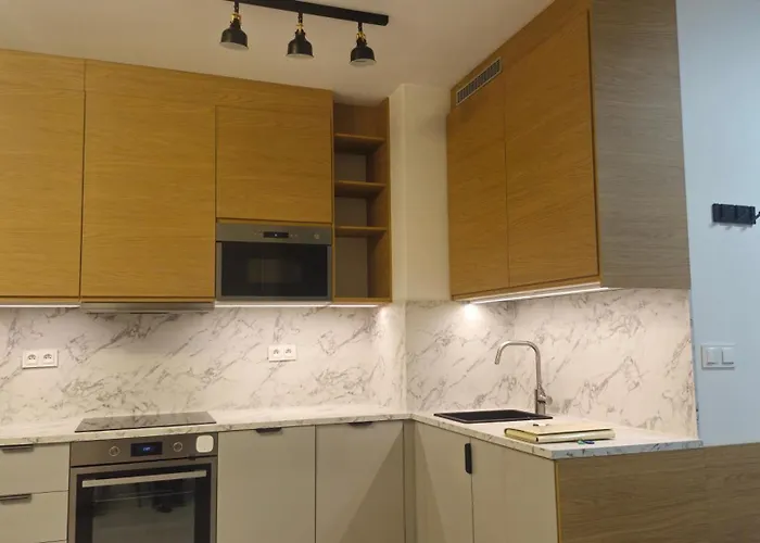 Elite 7 Jezyce- Baranczaka 7