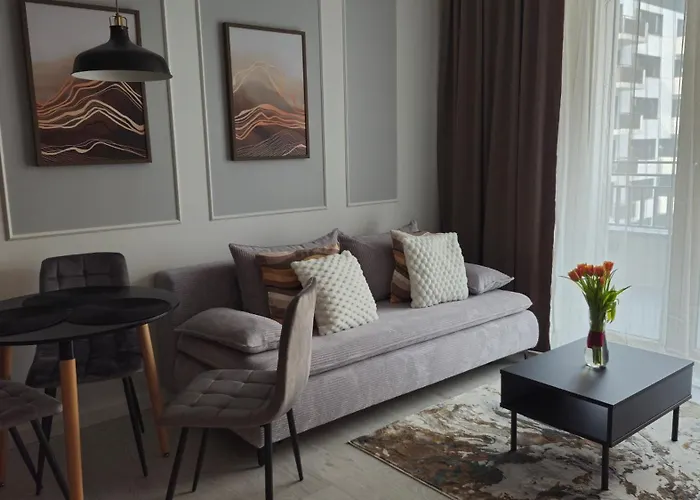 Elite 7 Jezyce- Baranczaka 7 Daire *